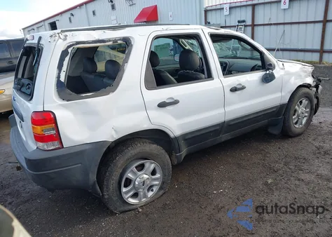 2003 Ford Escape Xlt z USA, uszkodzony, nr VIN 1FMYU93173KE03946